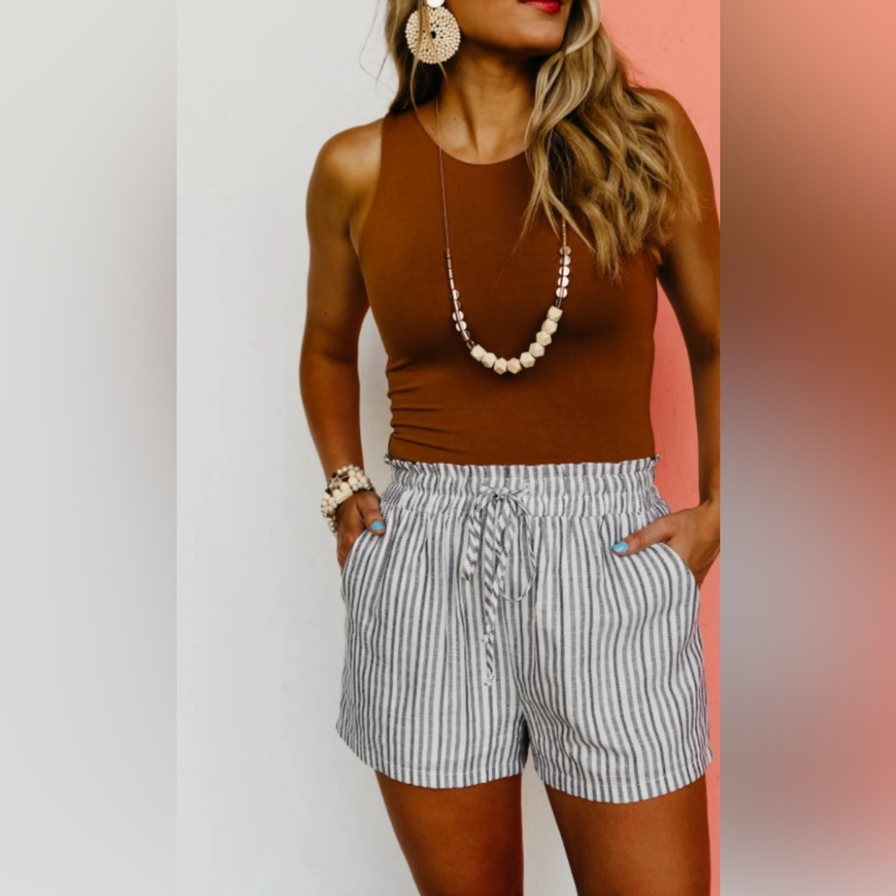 NWT Hem & Thread Magnolia Striped Shorts, Size Large